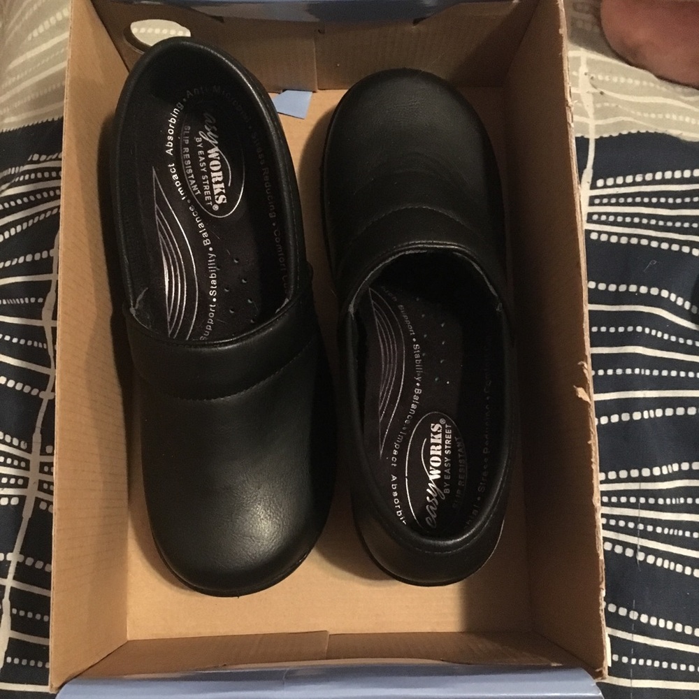 Size 8 1/2 slip on shoes